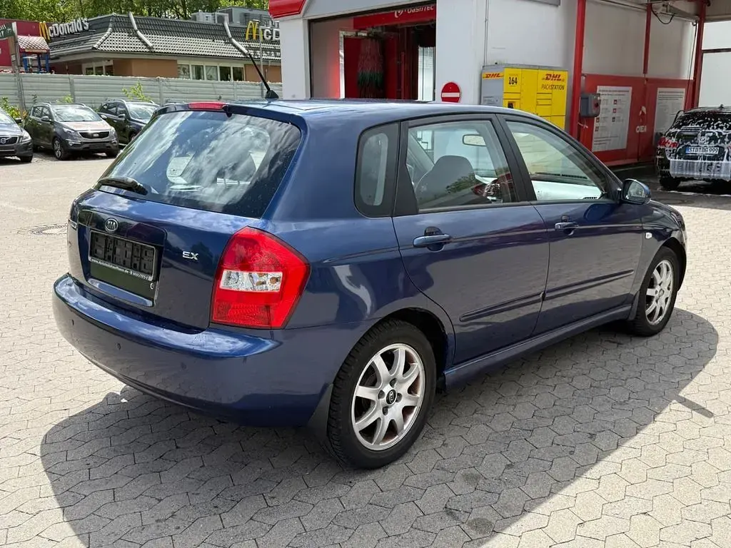 Gebraucht Kia Cerato EX 143 PS (105 kW) 2005 Blau Limousine