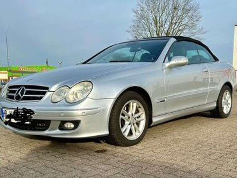 Silber Gebraucht 2006 Mercedes CLK280 Elegance Cabrio | 9.500 € (Guter Preis) - Bild 1/4