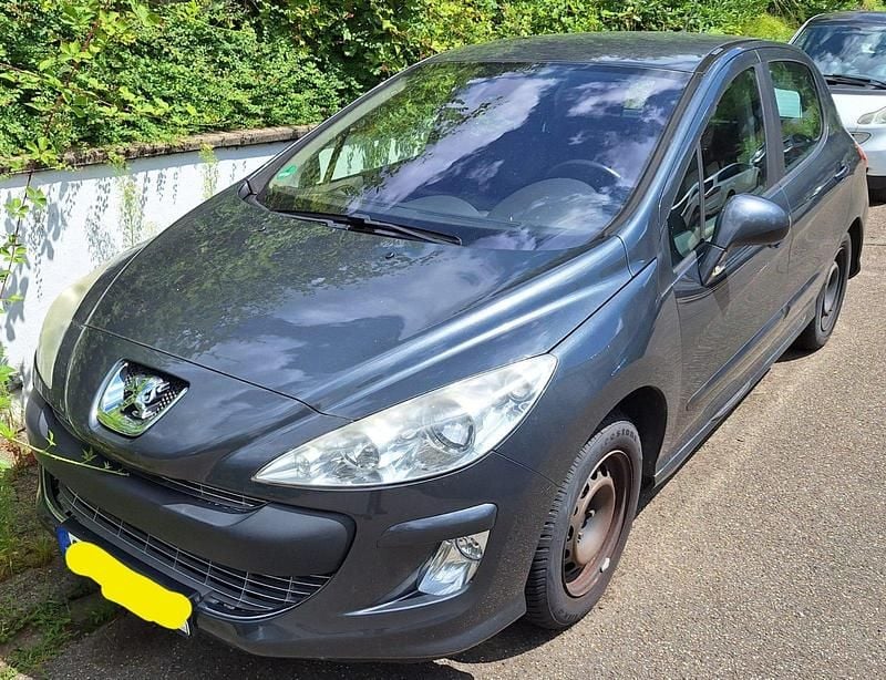 Grau Gebraucht 2007 Peugeot 308 Kleinwagen | 2.500 € (Etwas zu teuer) - Bild 1/4