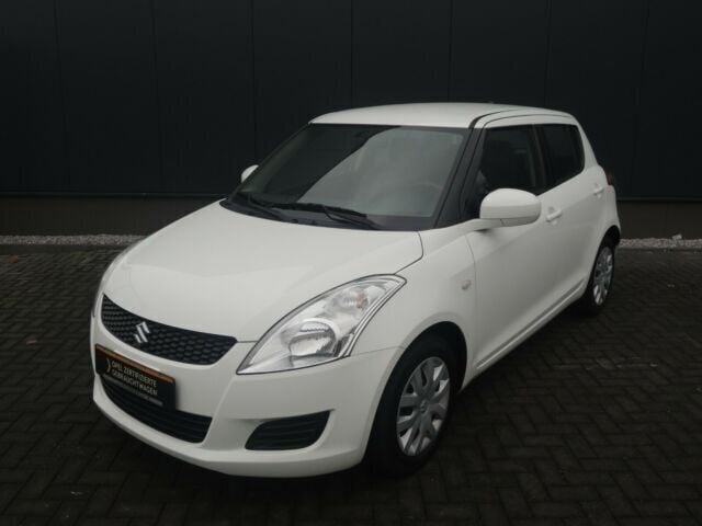Gebraucht Suzuki Swift Club 94 PS (69 kW) 2016 Weiß metallic Kleinwagen