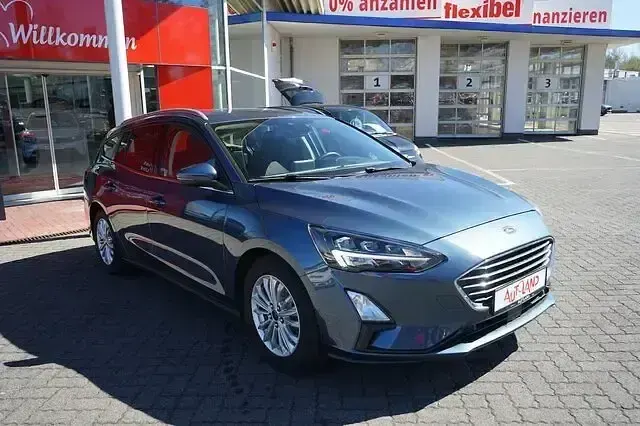 Gebraucht Ford Focus Titanium 150 PS (110 kW) 2020 Blau Kombi
