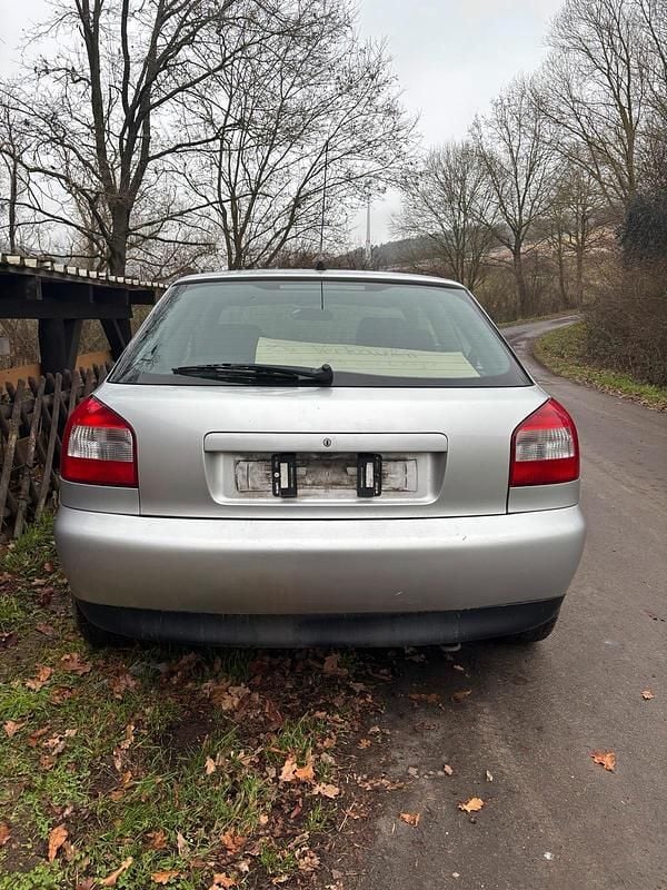 Gebraucht Audi A3 Ambiente 102 PS (75 kW) 2002 Silber Kleinwagen