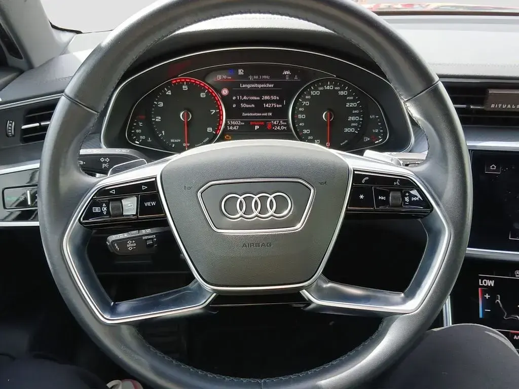 Gebraucht Audi A6 Design 340 PS (250 kW) 2023 Mythosschwarz metallic Limousine