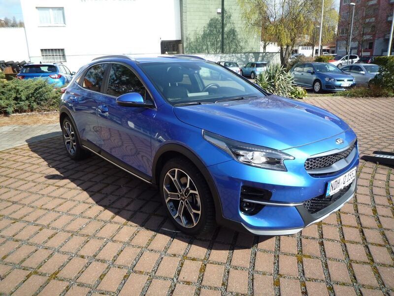 Blau Gebraucht 2021 Kia XCeed Xdition SUV | 28.750 € (Teuer) - Bild 1/4