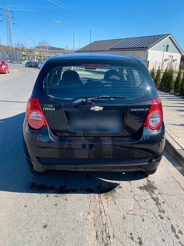 Gebraucht Chevrolet Aveo 84 PS (61 kW) 2009 Schwarz Limousine