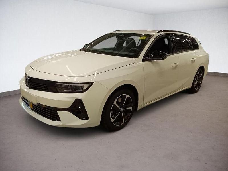 Gebraucht Opel Astra 131 PS (96 kW) 2024 Lack weiss banquise/typ aussenverkleidun Kombi