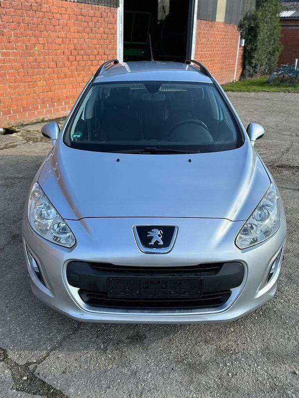Gebraucht Peugeot 308 SW 111 PS (81 kW) 2012 Silber Kombi