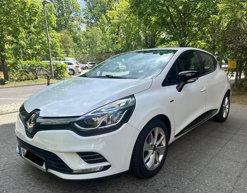 Weiß Gebraucht 2018 Renault Clio IV LIMITED Kleinwagen | 7.500 € (Superpreis) - Bild 1/4