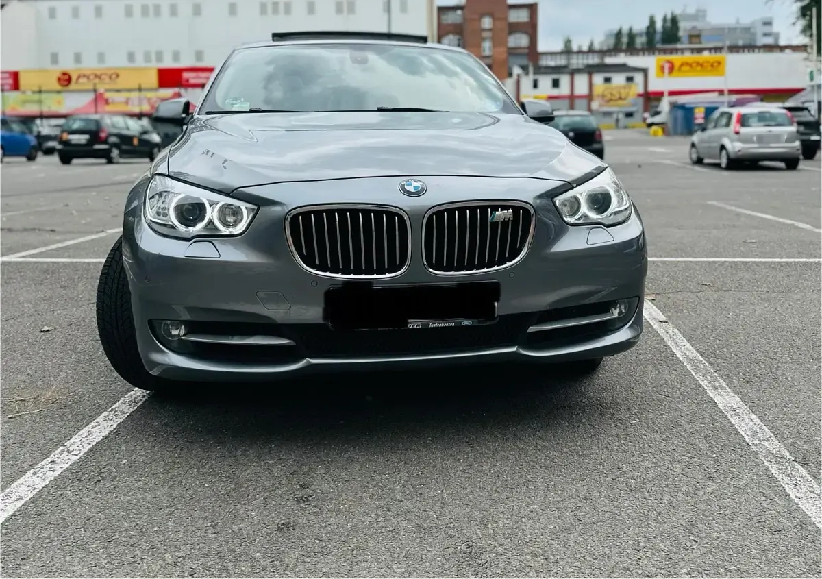 Gebraucht BMW 530 258 PS (189 kW) 2012 Grau Limousine