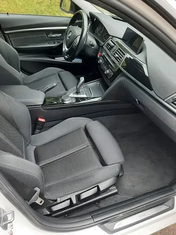 Gebraucht BMW 340 Sport Line 326 PS (239 kW) 2018 Weiß Limousine