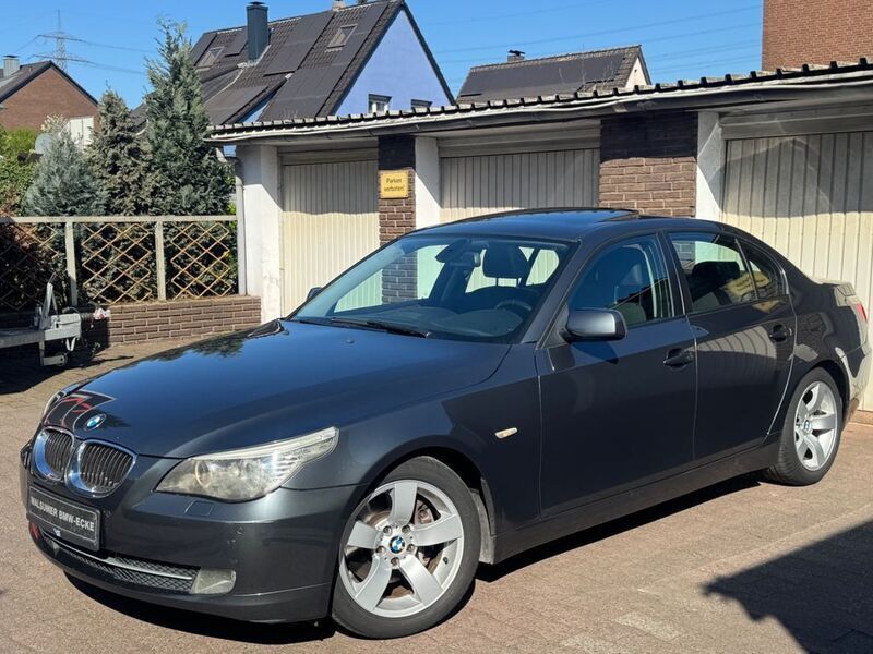 Grau Gebraucht 2007 BMW 523 Advantage Limousine | 3.900 € (Superpreis) - Bild 1/4