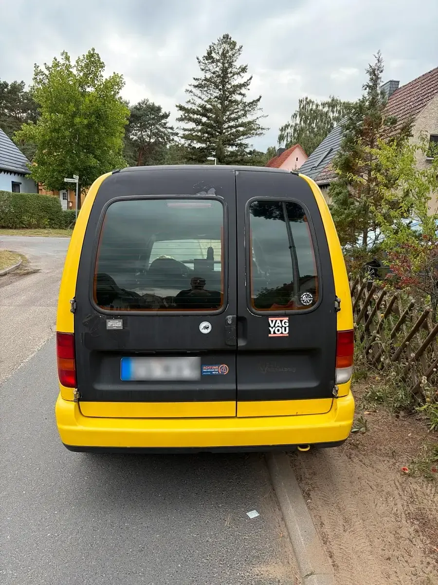 Gebraucht VW Caddy 90 PS (66 kW) 2001 Gelb Van / Kleinbus