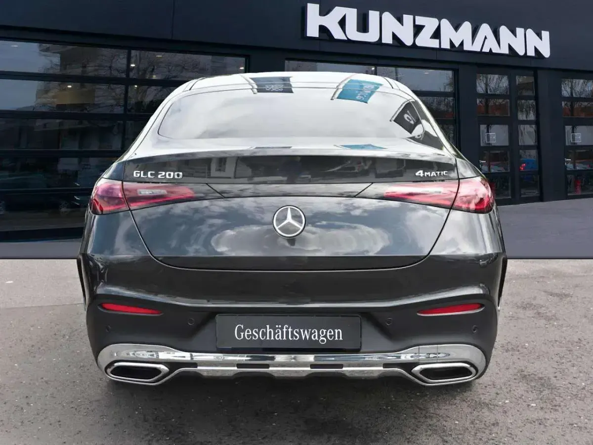 Gebraucht Mercedes GLC200 AMG 204 PS (150 kW) 2026 Grau SUV