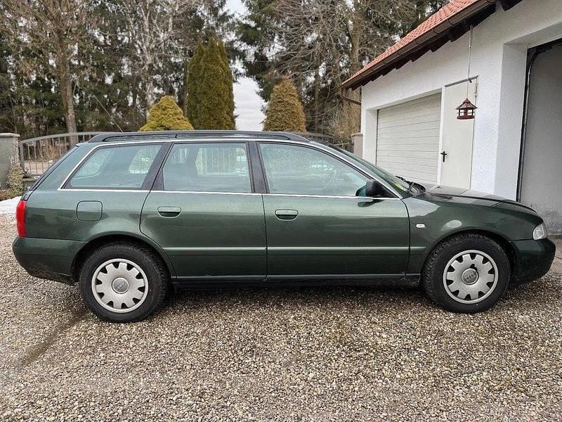 Gebraucht Audi A4 115 PS (84 kW) 2000 Grün Kombi