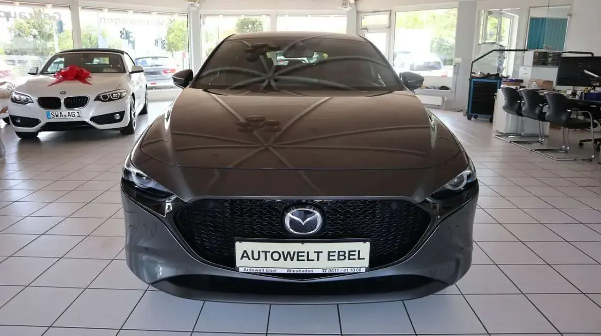 Gebraucht Mazda 3 122 PS (89 kW) 2020 Grau Limousine
