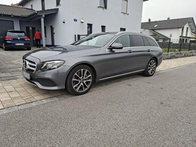 Usata Mercedes E350 258 CV (189 kW) 2017 Grigio Station wagon