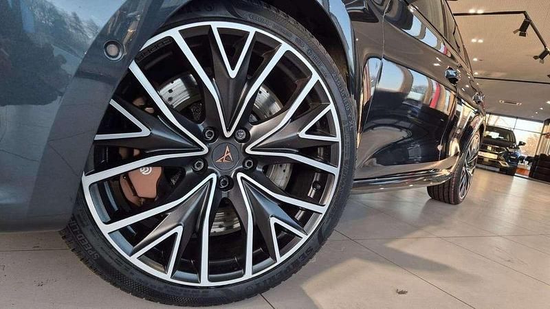 Gebraucht Cupra Leon VZ 300 PS (220 kW) 2023 Grau Limousine