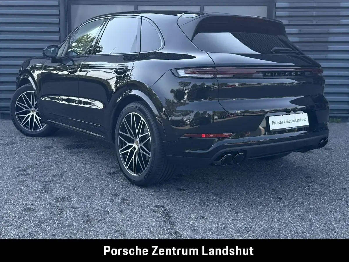 Neu Porsche Cayenne Black Edition 354 PS (260 kW) 2026 Chromitschwarzmetallic SUV