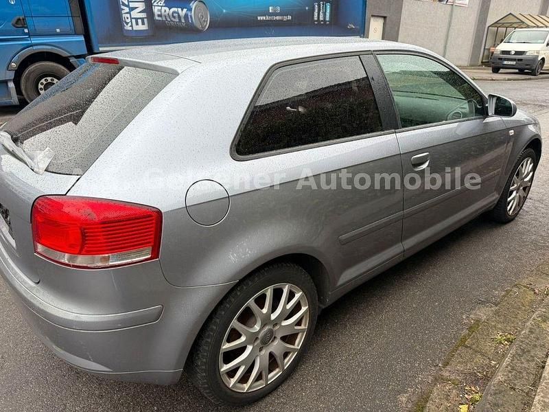 Gebraucht Audi A3 Attraction 102 PS (75 kW) 2007 Silber Kleinwagen