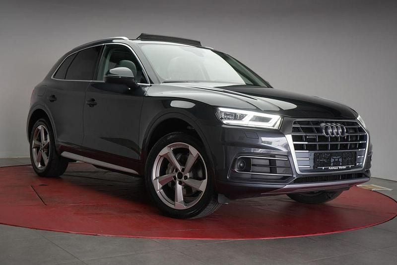 Grau Gebraucht 2020 Audi Q5 Sport SUV | 29.490 € (Guter Preis) - Bild 1/4