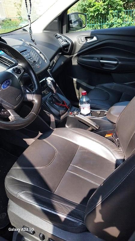 Gebraucht Ford Kuga 150 PS (110 kW) 2015 Grau SUV