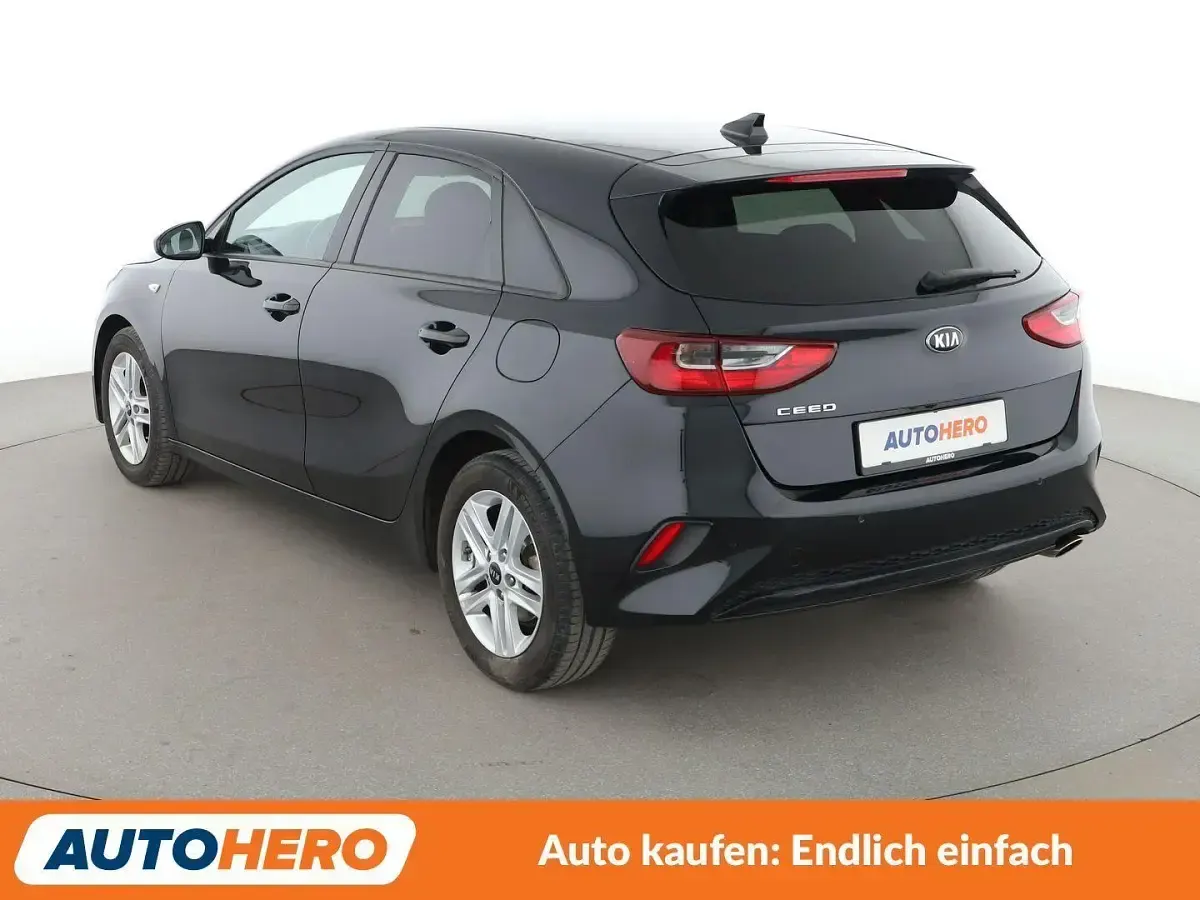 Gebraucht Kia Ceed Edition 7 99 PS (72 kW) 2019 Schwarz Kleinwagen