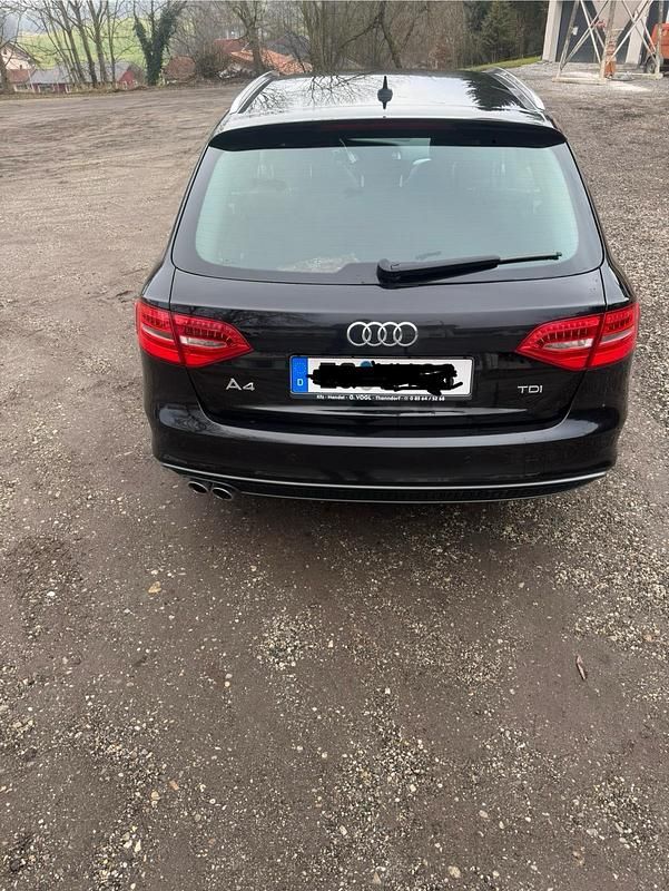 Gebraucht Audi A4 S-Line 150 PS (110 kW) 2015 Schwarz Kombi