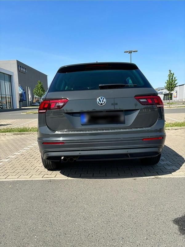 Gebraucht VW Tiguan 190 PS (139 kW) 2019 Andere farben SUV