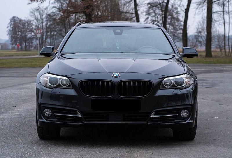 Grau Gebraucht 2014 BMW 535 Sport Line Kombi | 18.500 € (Fairer Preis) - Bild 1/4