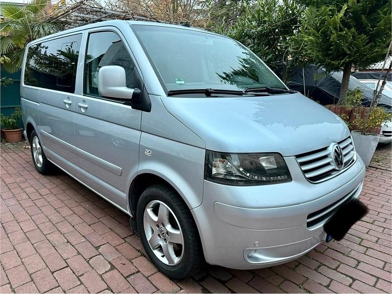 Silber Gebraucht 2005 VW T5 Van | 9.999 € (Etwas zu teuer) - Bild 1/4
