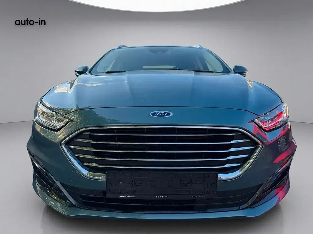 Gebraucht Ford Mondeo 140 PS (102 kW) 2019 Blau Kombi