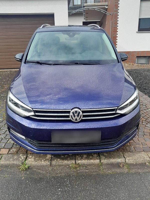 Gebraucht VW Touran 150 PS (110 kW) 2020 Blau Van / Kleinbus