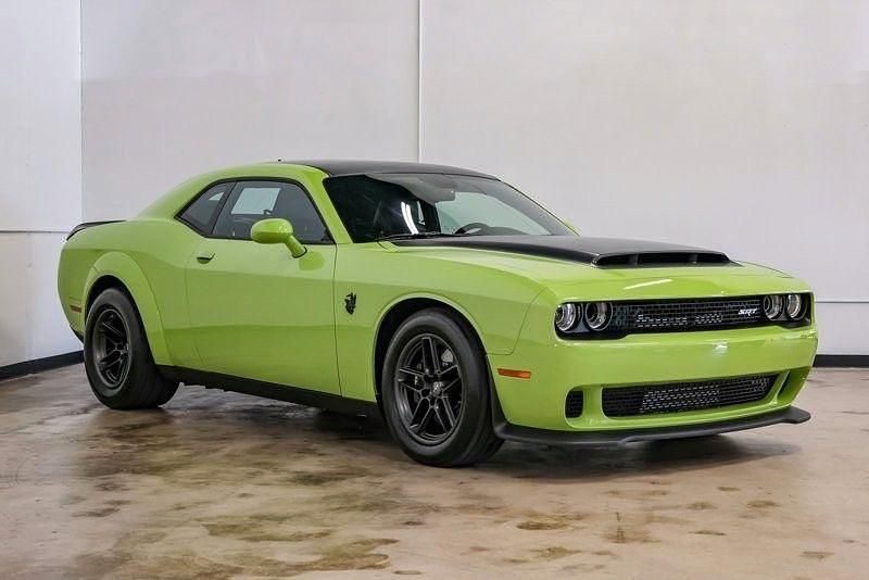 Grün Gebraucht 2024 Dodge Demon | 156.400 € - Bild 1/4