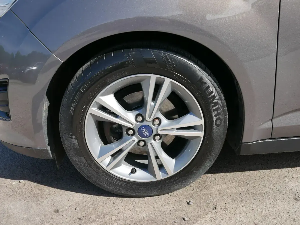 Gebraucht Ford C-MAX SYNC Edition 125 PS (91 kW) 2014 Lunar sky Van / Kleinbus