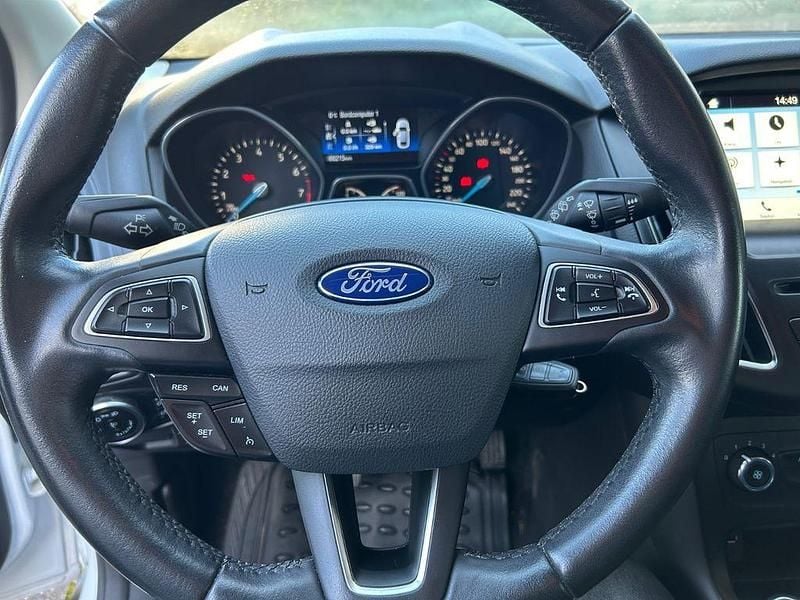 Gebraucht Ford Focus Business Edition 125 PS (91 kW) 2018 Weiß Limousine