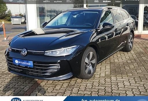 Grenadillschwarzmetallic Gebraucht 2025 VW Passat Elegance Kombi | 38.490 € (Fairer Preis) - Bild 1/4