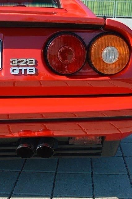 Gebraucht Ferrari 328 271 PS (199 kW) 1986 Rot Coupé