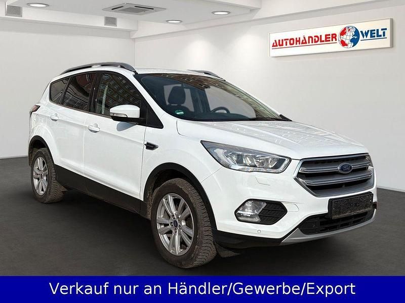 Gebraucht Ford Kuga 150 PS (110 kW) 2019 Weiß SUV
