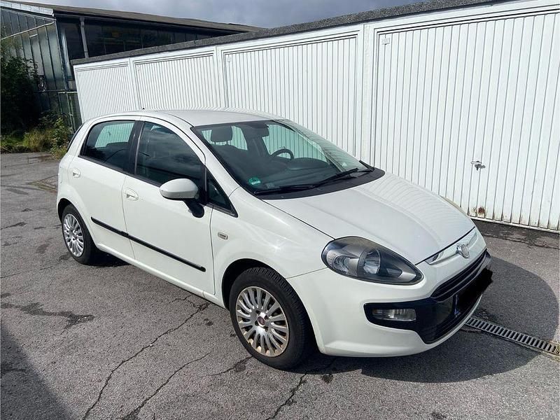 Weiß Gebraucht 2011 Fiat Punto Evo Mystyle Kleinwagen | 3.300 € (Fairer Preis) - Bild 1/4
