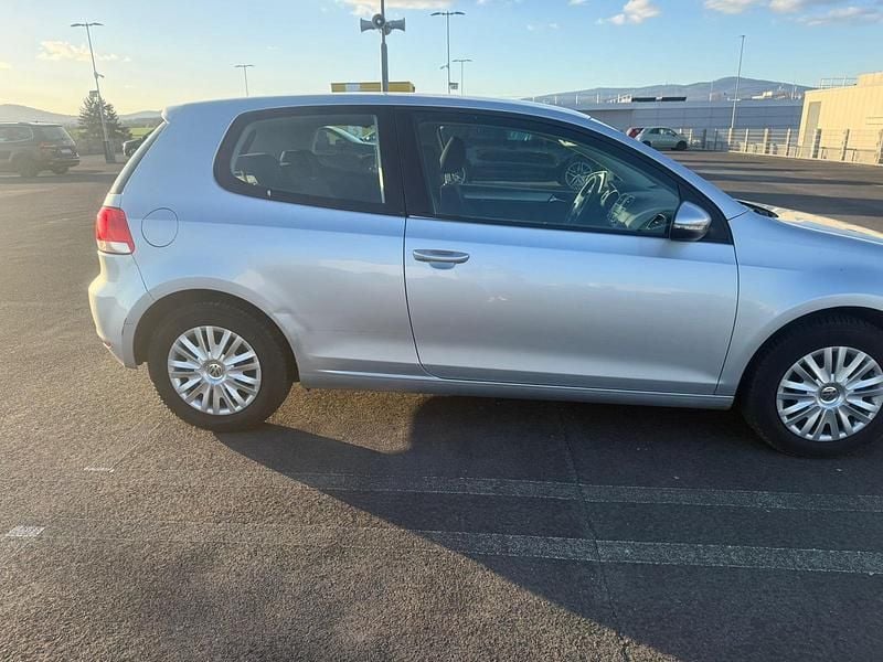Gebraucht VW Golf VI 86 PS (63 kW) 2009 Silber Kleinwagen