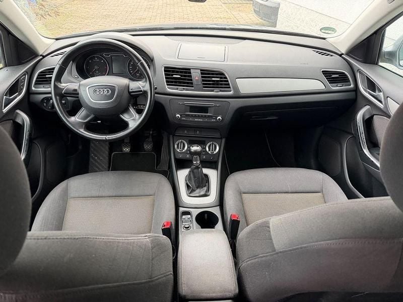 Gebraucht Audi Q3 Comfort 140 PS (102 kW) 2012 Grau SUV
