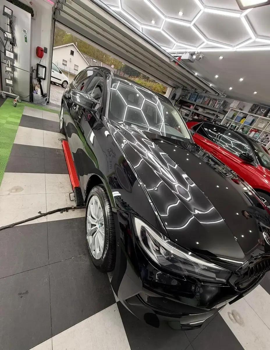 Gebraucht BMW 318 150 PS (110 kW) 2020 Schwarz Kombi