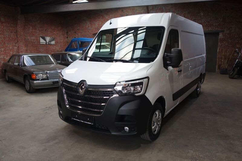 Weiß Gebraucht 2021 Renault Master Van | 20.480 € (Fairer Preis) - Bild 1/4