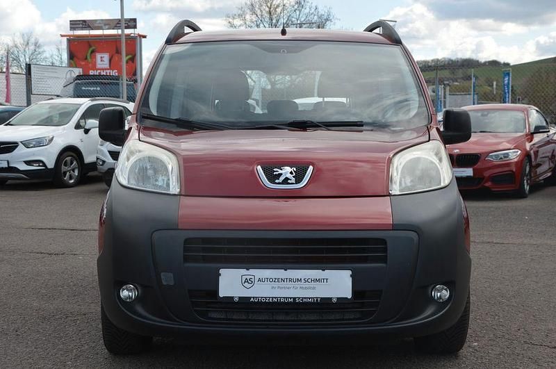Gebraucht Peugeot Bipper Basis 73 PS (53 kW) 2010 Rot Van / Kleinbus