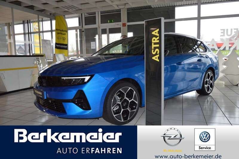 Blautyp aussenverkleidung drei schichten (metallic) Gebraucht 2024 Opel Astra GS Line Kombi | 25.940 € (Fairer Preis) - Bild 1/4