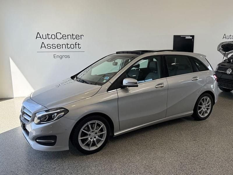 Silber Gebraucht 2016 Mercedes B250 Van / Kleinbus | 9.500 € (Superpreis) - Bild 1/3
