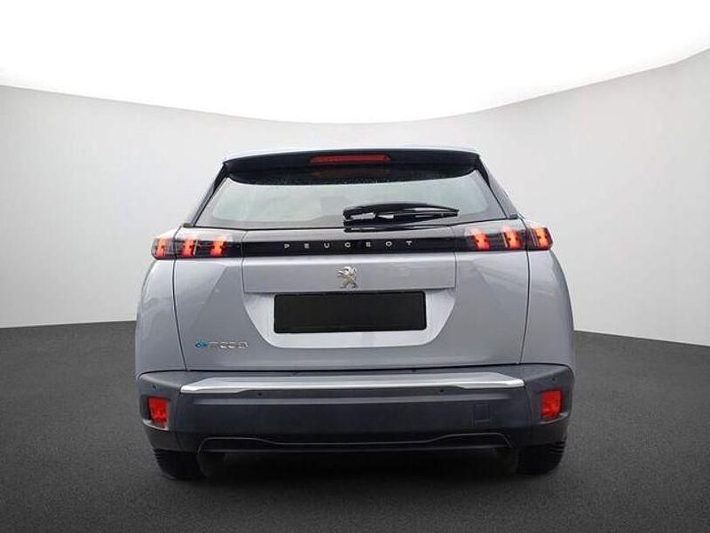 Gebraucht Peugeot e-2008 Active 100 kW (136 PS) 2022 Lack grau artense/typ aussenverkleidung metalliclackierung SUV
