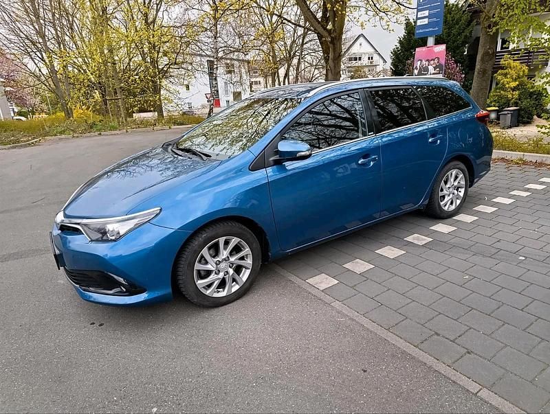 Gebraucht Toyota Auris 116 PS (85 kW) 2016 Blau Kombi