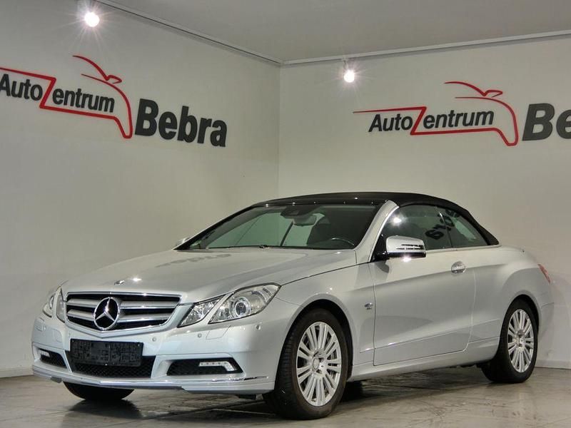Silber Gebraucht 2010 Mercedes E250 Cabrio | 17.490 € (Etwas zu teuer) - Bild 1/4