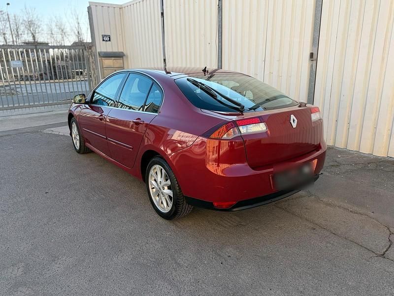 Gebraucht Renault Laguna III 103 PS (75 kW) 2010 Limousine